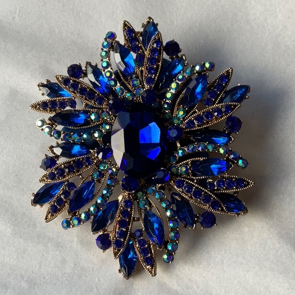 💙 TIEKS SAPPHIRE JEWELED FLOWER 💙 NWOT 💙 - Picture 9 of 16